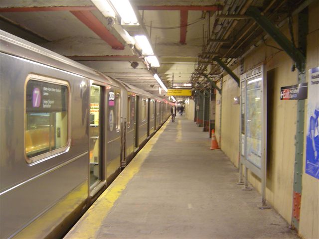 newyork-mtr7-station.jpg